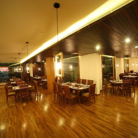 Woodies Bleisure Hotel Kozhikode Exterior photo